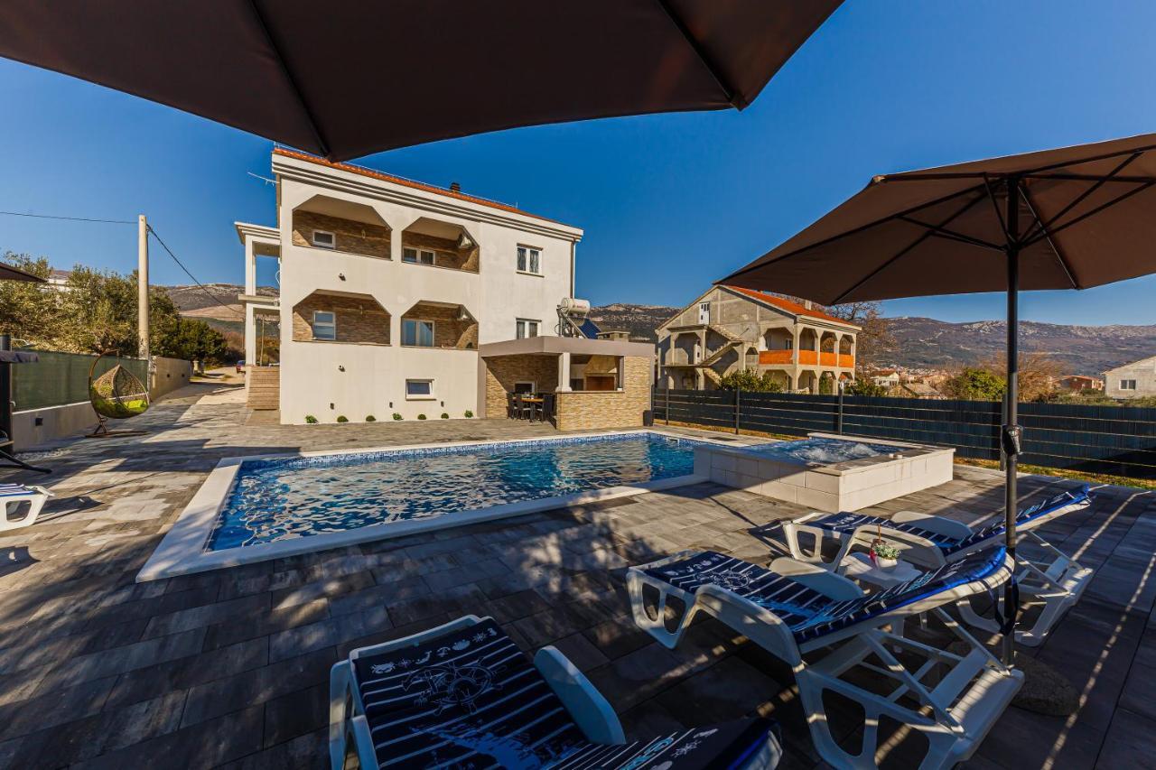 Villa Lamarin Kastela Exterior photo