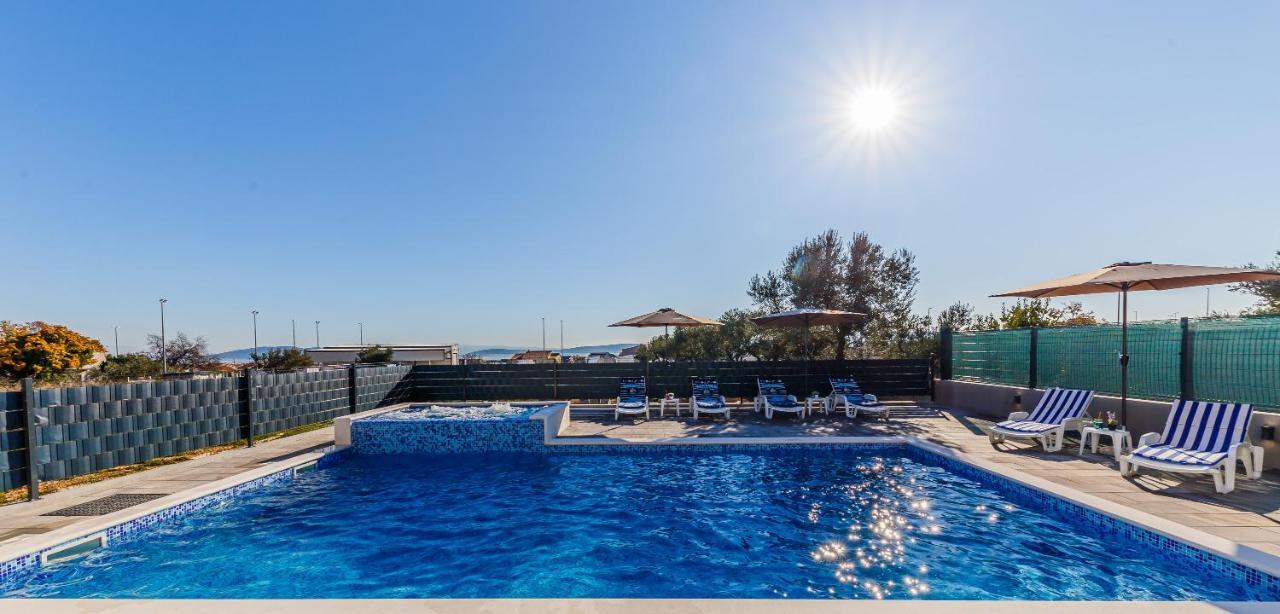 Villa Lamarin Kastela Exterior photo