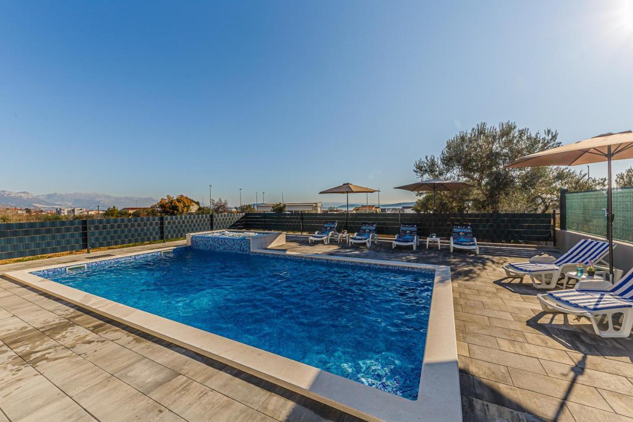 Villa Lamarin Kastela Exterior photo